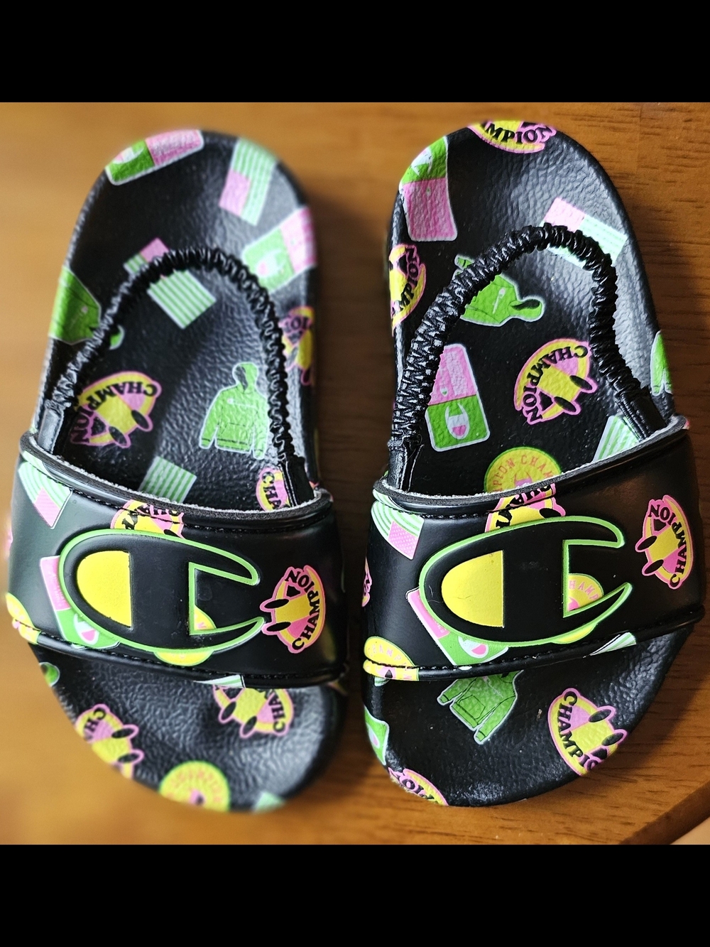 Shoe Bundle 4pr Champion Sz 6 & Converse, Stride Rite & Carters Sz 7 - Picture 11 of 12